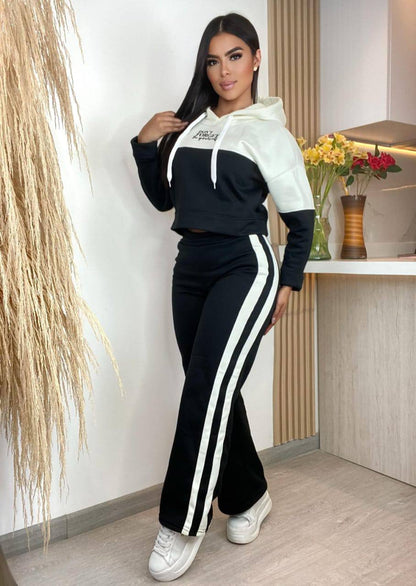 gid://shopify/MediaImage/24692652114014